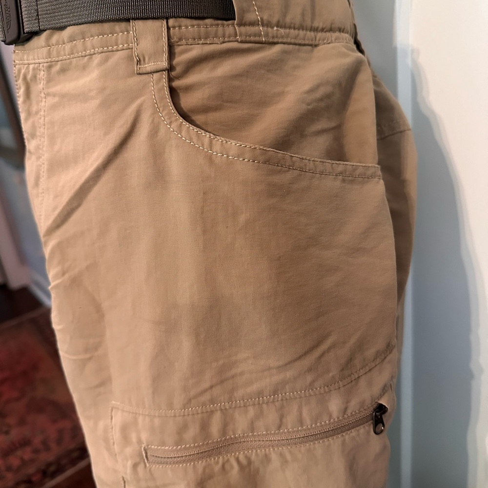 The North Face men’s Paramount Trail khaki tan zipper convertible L nylon pants - Picture 5 of 16